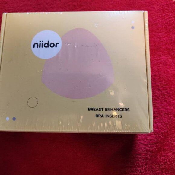 Sealed Box Double-Sided Sticky Bra Inserts Reusable Self Adhesive Push Up SEXY - Picture 3 of 3